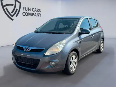 Gebraucht Hyundai i20 Style 101 PS (74 kW) 2009 Grau Kleinwagen
