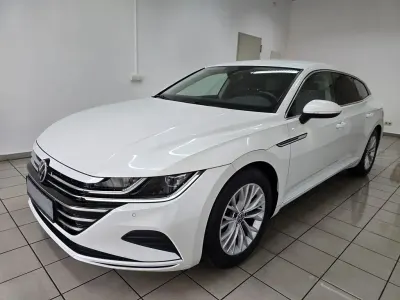 Używany VW Arteon 150 KM (110 kW) 2022 Biały Sedan/Limuzyna