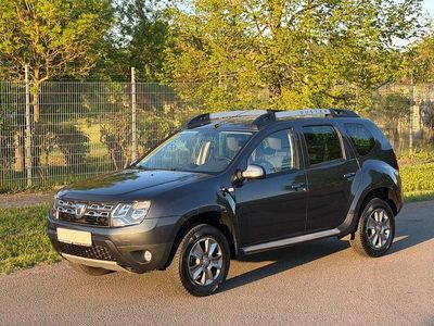 Second-hand Dacia Duster Prestige 114 CP (83 kW) 2015 Gri SUV