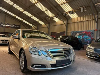 Gebraucht Mercedes E350 Elegance 292 PS (214 kW) 2009 Beige Limousine
