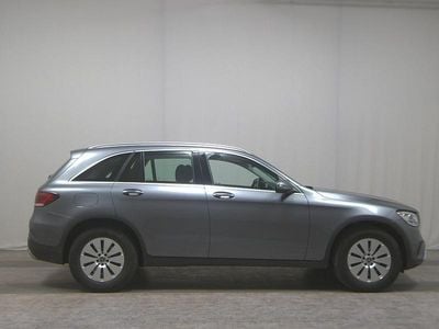 Gebraucht Mercedes GLC200 163 PS (119 kW) 2021 Selenitgrau (metallic) SUV