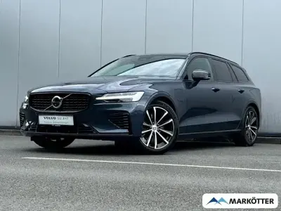 Gebraucht Volvo V60 Plus 398 PS (292 kW) 2025 Denim blue Kombi