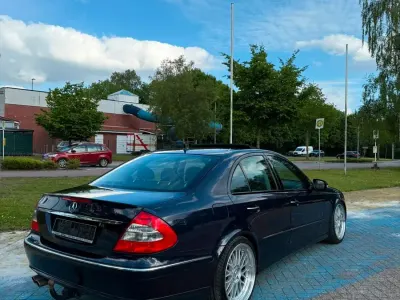 Gebraucht Mercedes E350 Elegance 272 PS (200 kW) 2006 Andere farben Limousine
