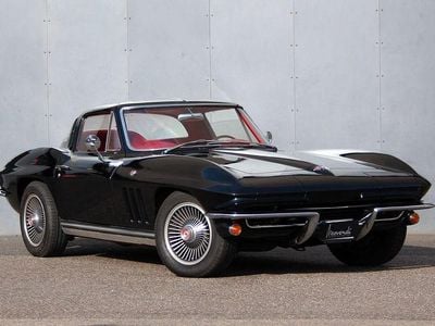 Second-hand Corvette Stingray 300 CP (220 kW) 1965 Negru