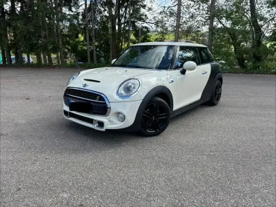 Gebraucht Mini John Cooper Works Chili 192 PS (141 kW) 2015 Weiß Kleinwagen