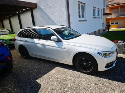 Gebraucht BMW 320 Sport Line 190 PS (139 kW) 2017 Weiß Kombi