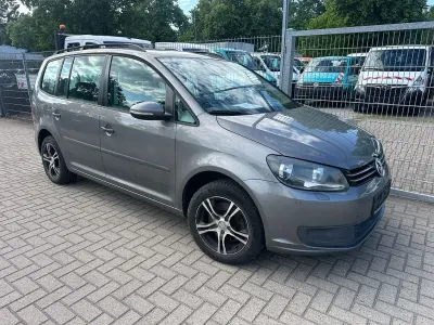 Gebraucht VW Touran Trendline 150 PS (110 kW) 2010 Grau Van / Kleinbus