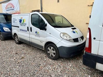 Gebraucht Renault Trafic 114 PS (83 kW) 2011 Weiß Van / Kleinbus