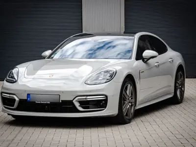 Gebraucht Porsche Panamera 4 Platinum Edition 462 PS (339 kW) 2023 Grau Limousine