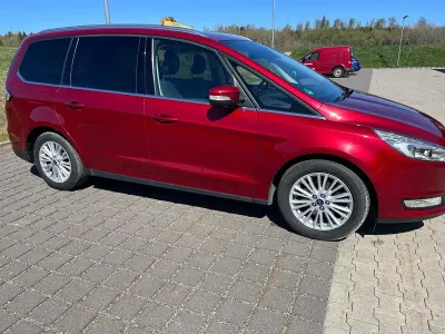 Second-hand Ford Galaxy Titanium 179 CP (131 kW) 2018 Roșu Monovolum