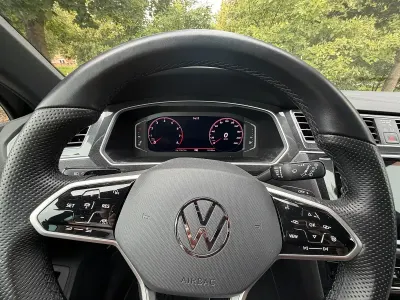 Gebraucht VW Tiguan R-line 150 PS (110 kW) 2021 Schwarz SUV