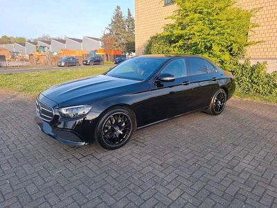 Usata Mercedes E220 Night 194 CV (142 kW) 2020 Nero Berlina