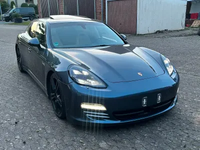 Gebraucht Porsche Panamera 4S Chrono 400 PS (294 kW) 2009 Blau Kleinwagen