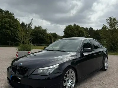 Gebraucht BMW 525 M Sport 197 PS (144 kW) 2009 Schwarz Limousine