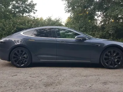 Gebraucht Tesla Model S 393 kW (535 PS) 2018 Grau Kleinwagen