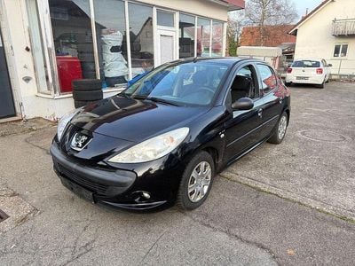 Gebraucht Peugeot 206+ Basis 73 PS (53 kW) 2011 Schwarz Kleinwagen