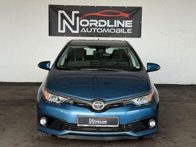 Second-hand Toyota Auris Edition-S 116 CP (85 kW) 2017 Albastru Berlinǎ
