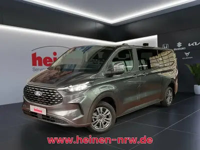 Gebraucht Ford Tourneo Custom Titanium 136 PS (100 kW) 2025 Magneticgrau Van