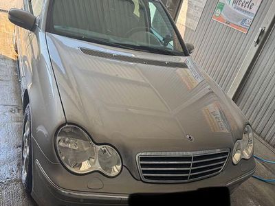 Usata Mercedes C200 Avantgarde 163 CV (119 kW) 2005 Beige Berlina