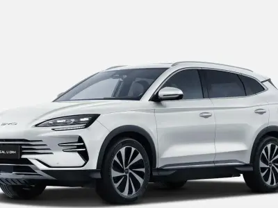 Neu BYD Seal U Design 324 PS (238 kW) 2026 Snow white / black SUV