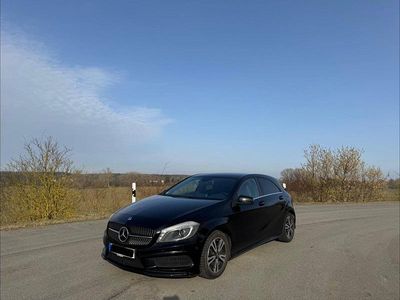 Usata Mercedes A180 AMG line 122 CV (89 kW) 2013 Nero Utilitaria