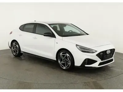 Nouă Hyundai i30 N Line 140 CP (102 kW) 2025 Berlinǎ
