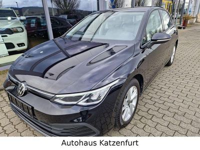 Gebraucht VW Golf VII Life 150 PS (110 kW) 2021 Schwarz Kleinwagen