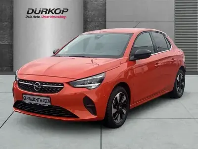 Usata Opel Corsa-e Elegance 100 kW (136 CV) 2023 Arancione Utilitaria