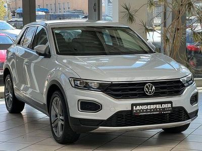 Second-hand VW T-Roc Active 150 CP (110 kW) 2021 Alb SUV