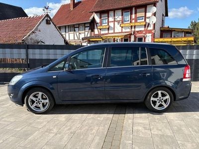 Second-hand Opel Zafira Family 125 CP (91 kW) 2012 Albastru Monovolum