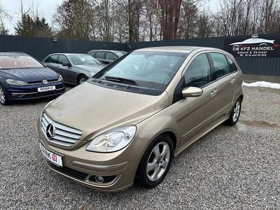 Gebraucht Mercedes B170 116 PS (85 kW) 2005 Gold Van / Kleinbus