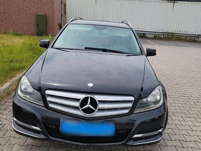 Gebraucht Mercedes 200 136 PS (100 kW) 2014 Schwarz Kombi