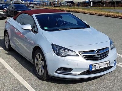 Gebraucht Opel Cascada Innovation 170 PS (125 kW) 2014 Silber Cabrio