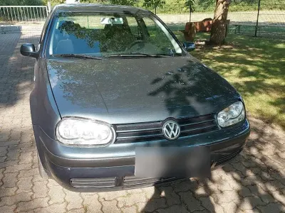 Gebraucht VW Golf IV 75 PS (55 kW) 2002 Grau Kleinwagen