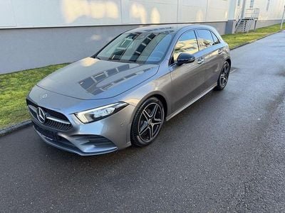 Gebraucht Mercedes A200 AMG line 163 PS (119 kW) 2021 Grau Limousine