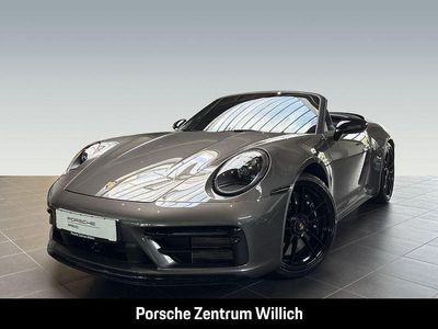 Porsche 911 Carrera 4 GTS