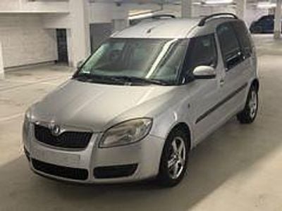 Silber Gebraucht 2010 Skoda Roomster Plus Edition Van / Kleinbus | 2.500 € (Teuer)