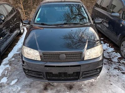 Gebraucht Fiat Punto 95 PS (69 kW) 2003 Schwarz Kleinwagen