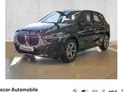 Używany BMW 220 M Sport 170 KM (125 kW) 2025 Zielony Kombi