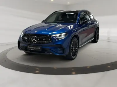 Gebraucht Mercedes GLC300 AMG 258 PS (189 kW) 2022 Metalliclack spektralblau SUV