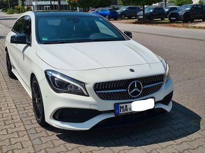 Gebraucht Mercedes CLA180 Shooting Brake AMG line 122 PS (89 kW) 2016 Weiß Kombi