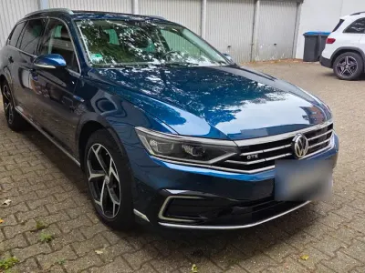 Gebraucht VW Passat GTE 218 PS (160 kW) 2020 Blau Kombi