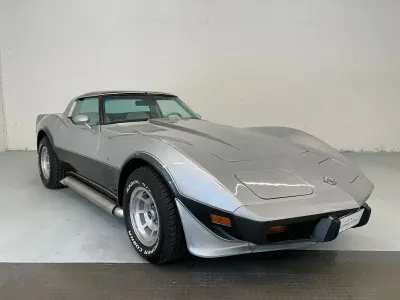 Second-hand Corvette C3 179 CP (131 kW) 1979 Argintiu