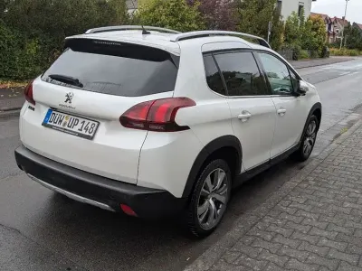 Gebraucht Peugeot 2008 Allure 131 PS (96 kW) 2018 Weiß SUV