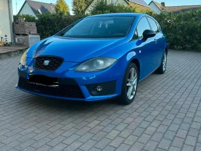 Gebraucht Seat Leon 125 PS (91 kW) 2012 Blau Limousine
