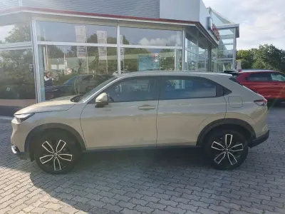 Gebraucht Honda HR-V Elegance 107 PS (78 kW) 2022 Sand khaki p. SUV