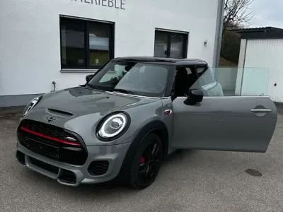 Gebraucht Mini John Cooper Works 231 PS (169 kW) 2020 Grau Kleinwagen