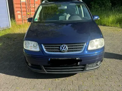 Gebraucht VW Touran 115 PS (84 kW) 2004 Blau Van / Kleinbus
