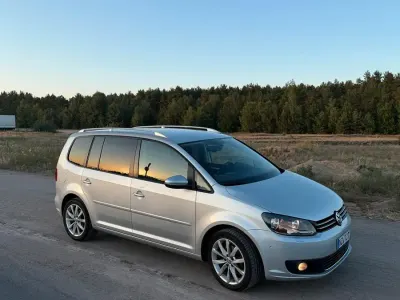 Gebraucht VW Touran 105 PS (77 kW) 2013 Silber Van / Kleinbus