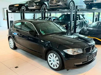 Gebraucht BMW 116 M Sport 122 PS (89 kW) 2010 Schwarz Kleinwagen